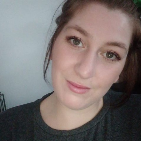 Meet your Posher, Cassandra - Picture 1 of 1